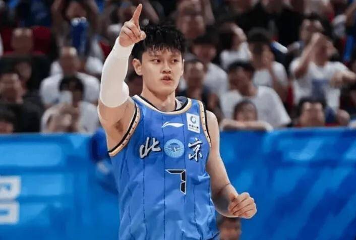 京沪大战 G1 前瞻！双外援与赵睿状态必须回升，威廉姆斯成关键胜负手