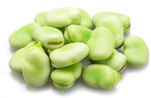 原创            蚕豆是血压“杀手”？医生再三提醒：高血压人建议多吃这4种食物
