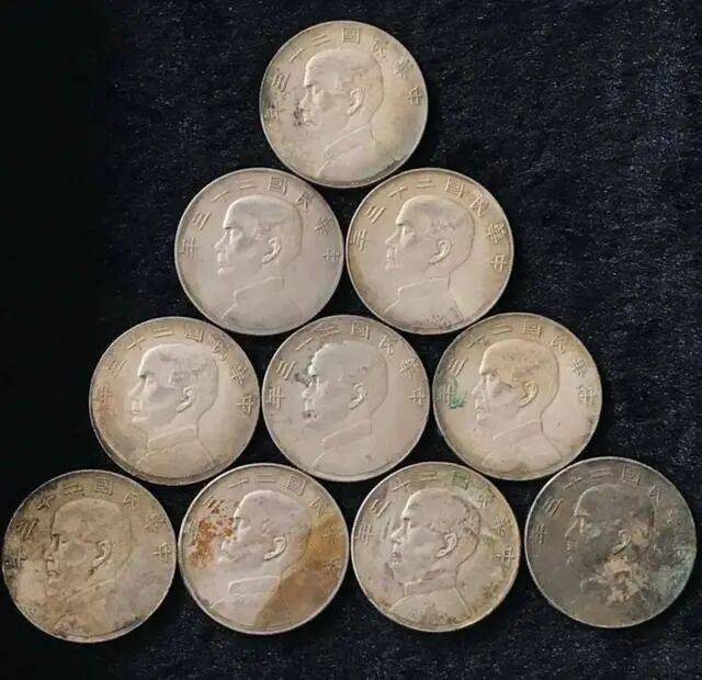 为什么有钱的老玩家都在偷偷收这个？纸币崩完字画崩，只有它稳！