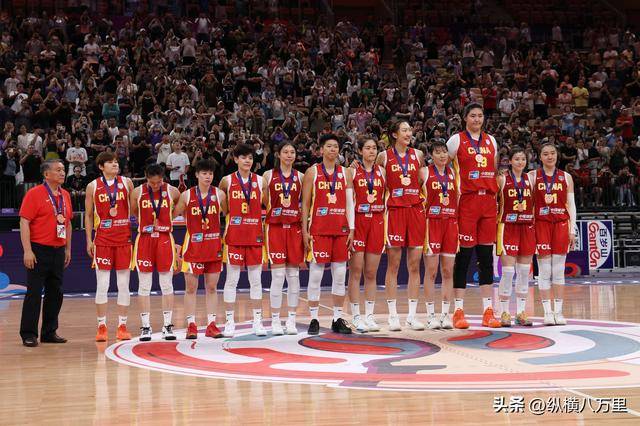 打法落后还是阵容老化？中国女篮断崖下滑背后的真问题