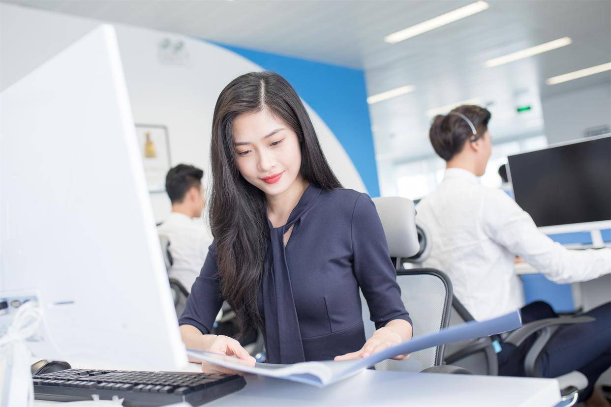 原创            想知道一个已婚男人爱不爱你，就看他舍不舍得跟你断了联系
