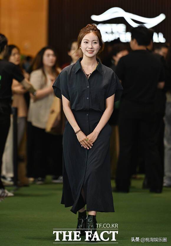 韩国催泪神片小女孩葛素媛长大了,五官精致端庄,长相神似金智媛