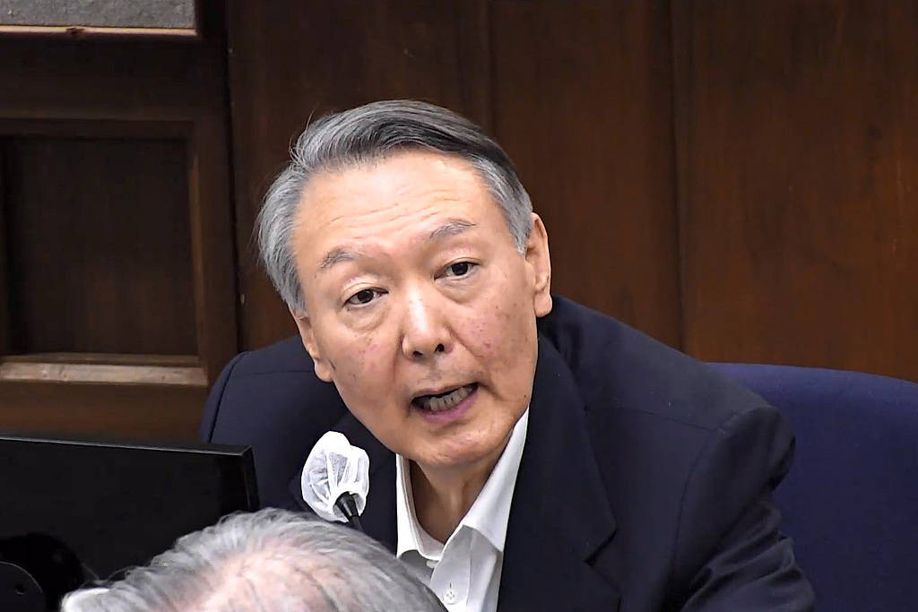 尹锡悦因“无人机事件”被判30年，其律师团队表态将上诉 -华闻时空