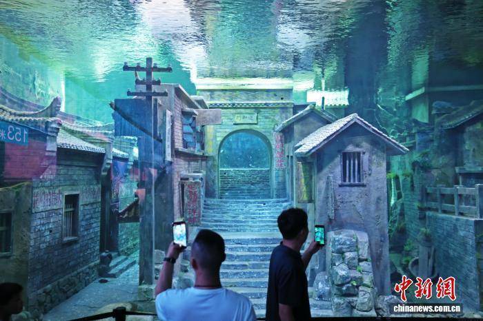 中国・重慶市人民政府 贈呈 天然竹画「雄姿 三峡」 重庆文化旅游官网