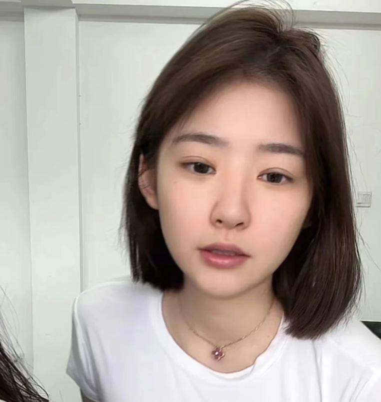 央媒终于出手了！管不住下半身的黄一鸣被女儿撕下仅剩的体面
