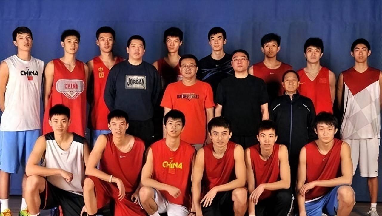 还记得国青队“血书门”事件，中国男篮没落或许就是从这一代开始