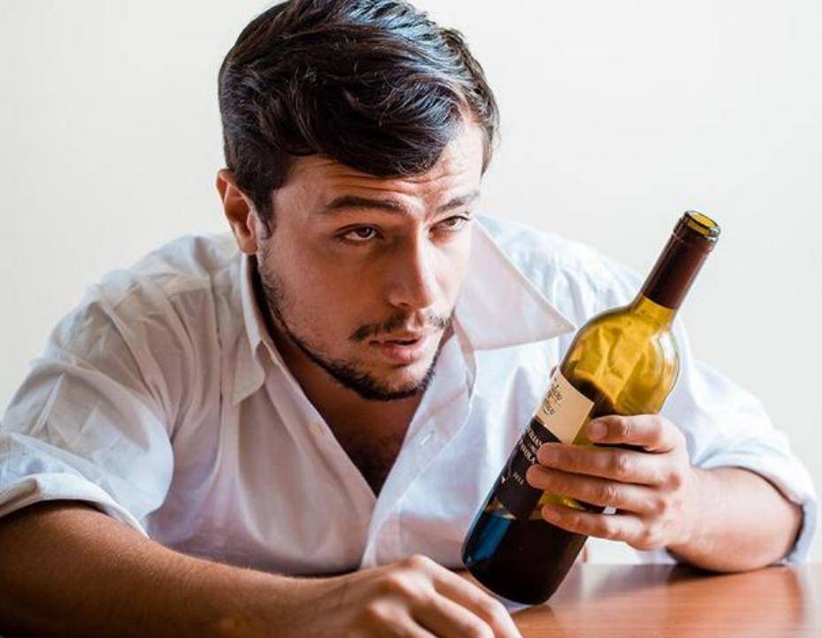 原创            提醒：男性如果长期不饮酒，一段时间后，身体会出现5大变化
