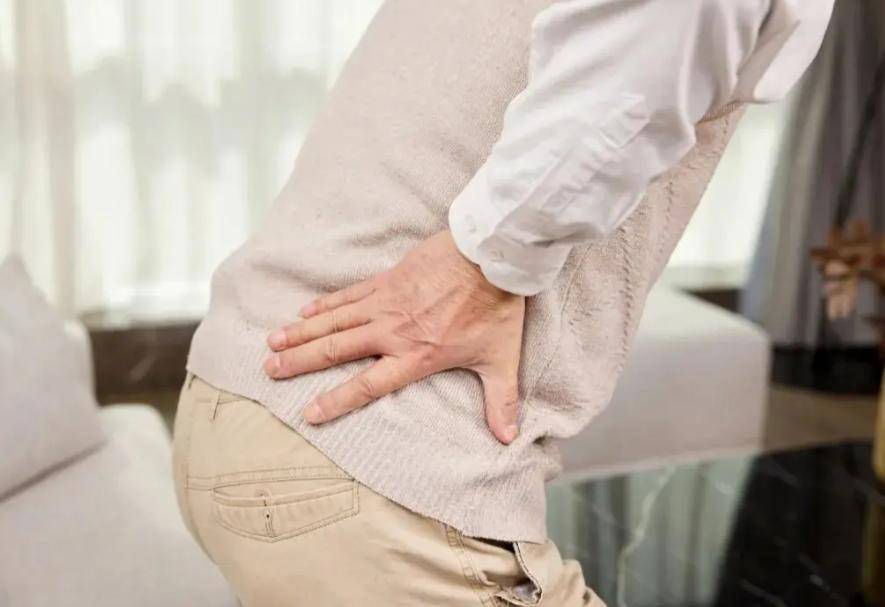 原创            前列腺癌发现就是晚期？医生提醒：男人出现2种症状，千万别大意