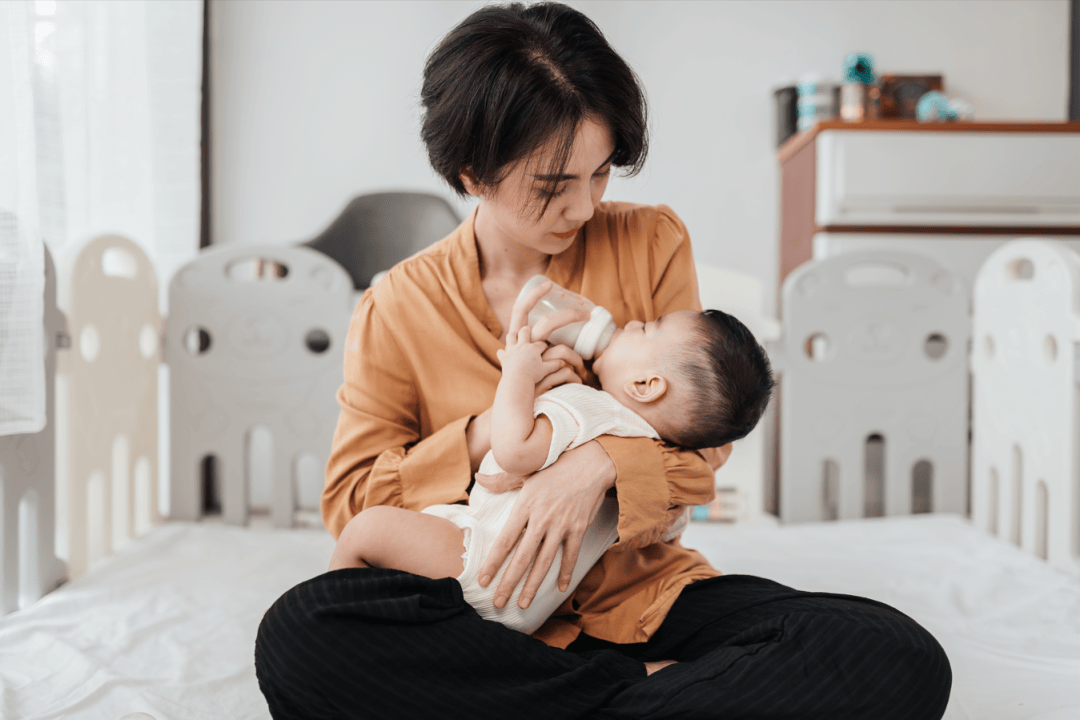 宝宝过度喂养的5个信号,新手爸妈必看!