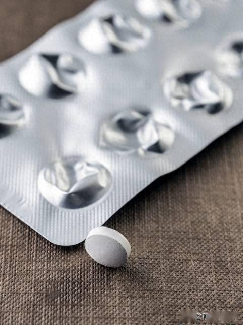 这药片不止改善男性勃起功能，还缓解前列腺增生、降低肺动脉高压