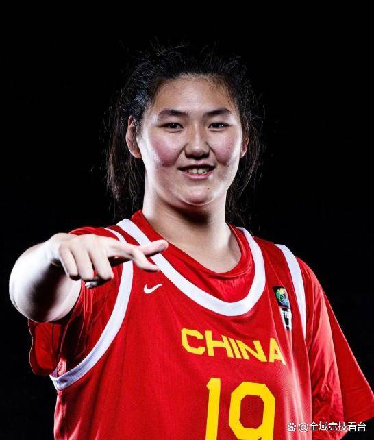 女篮世界杯12人名单逐渐明朗，张子宇韩旭领衔，刘禹彤恐再度落选