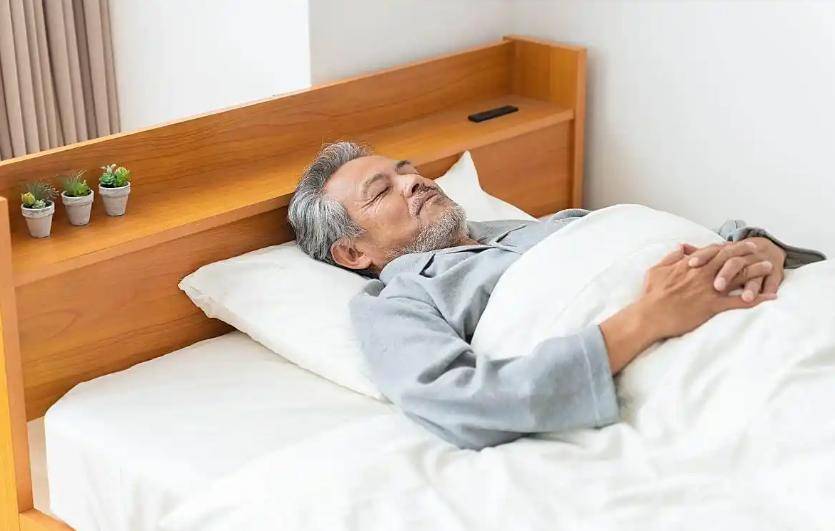 原创            睡眠研究发现！每天睡够这个时长，身体衰老速度或更慢？