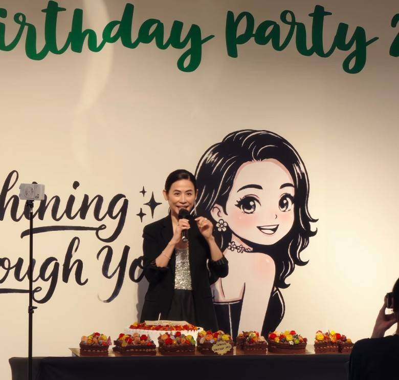 宣萱提前庆56岁生日,做古天乐演唱会嘉宾压力大:他应该救不了我 (图3) 宣萱提前庆56岁生日,做古天乐演唱会嘉宾压力大:他应该救不了我 (图3)