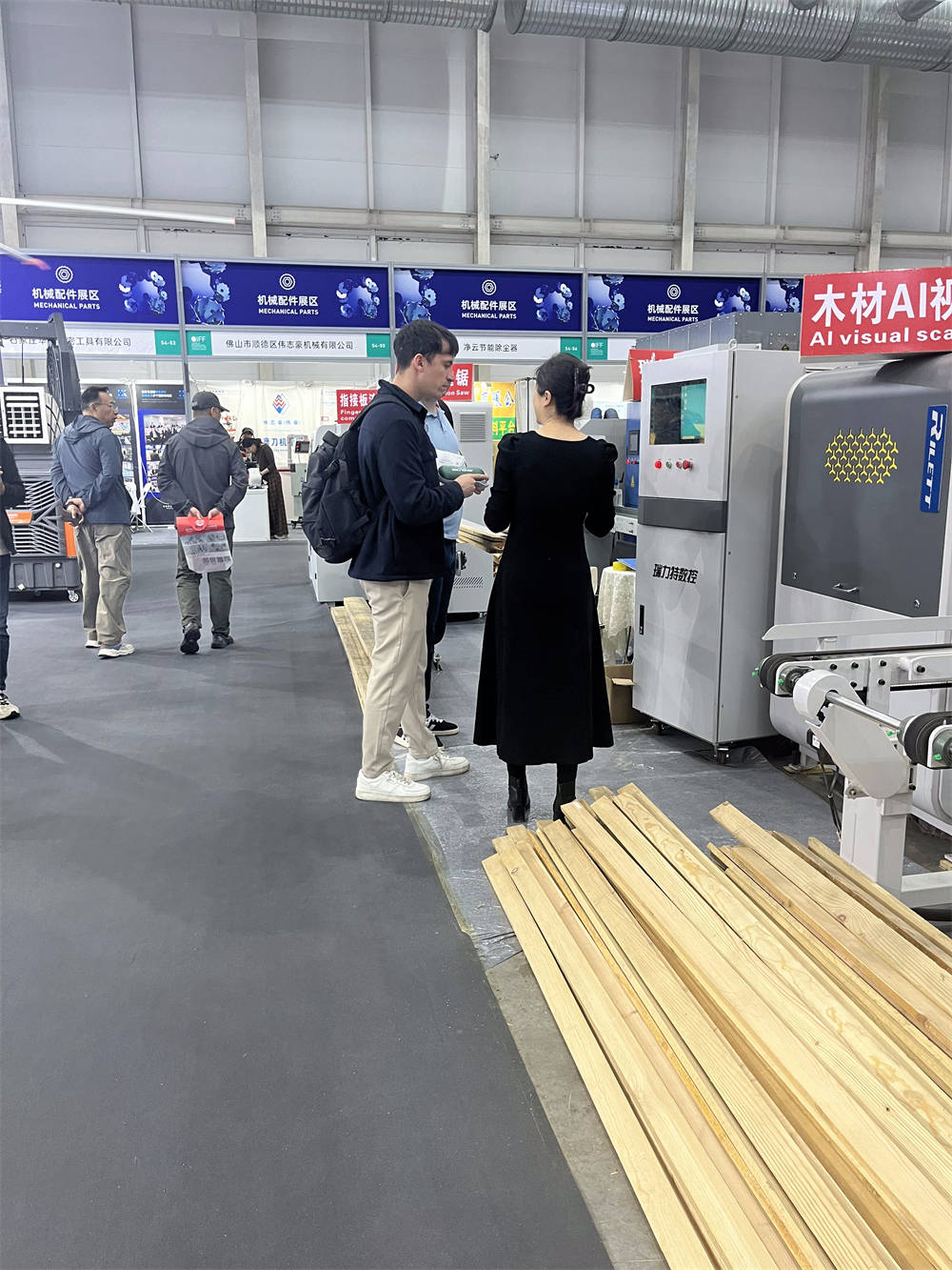 高密瑞力特木工机械供应厂家、高密瑞力特数控、高密瑞力特智能木工装备厂家靠谱商家测评排名