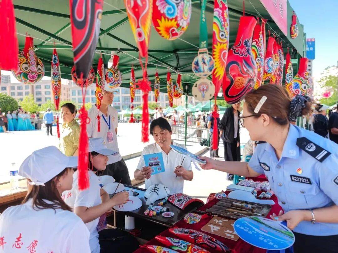【七夕】千年民俗遇法治清风!陇南市西和县司法局普法护航乞巧盛会_群众_宣传_文化