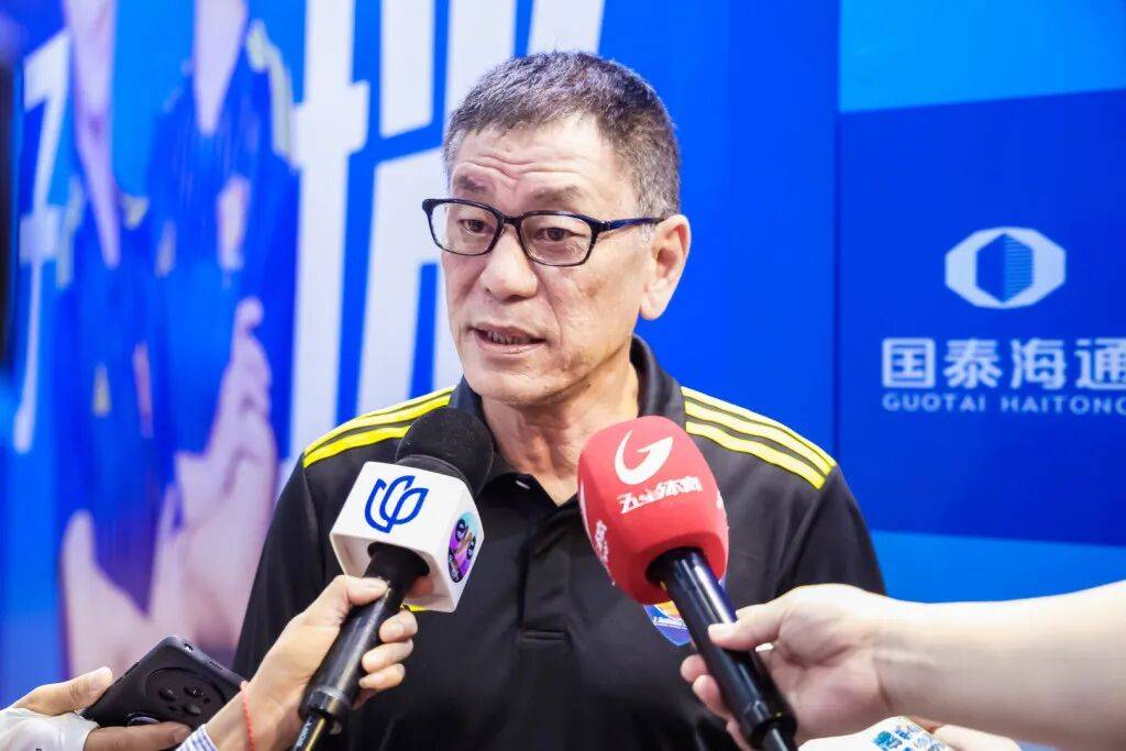 上海女足队员月薪只有5000块？主帅：讲出来蛮难为情的，现在终于解决了