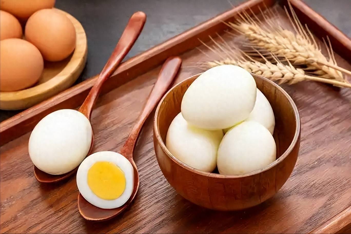 原创            医生提醒：早饭经常吃鸡蛋的人，不出半年时间，身体或有5种变化
