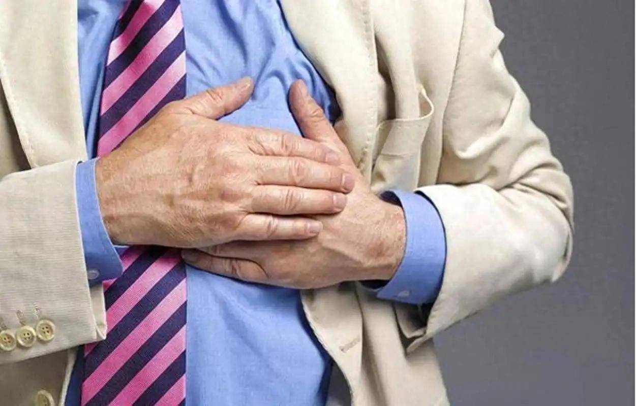 原创            人不会无故得房颤！医生提醒：房颤人群，多半有这5个共同点