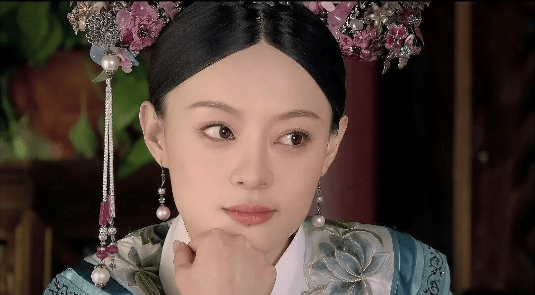 当甄嬛看向浣碧