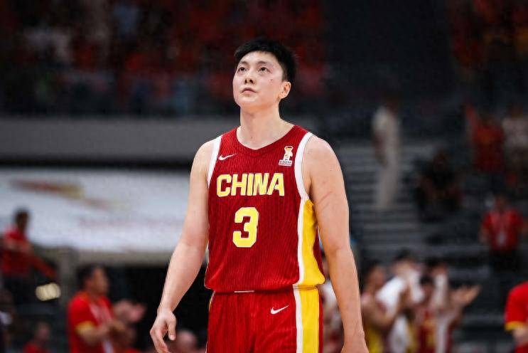 中国男篮亚运队长：胡明轩接替赵继伟第2次任队长 率队出征日本