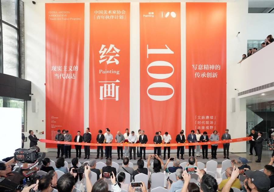 从授课到采风,从指导到展览!“绘画100”展呈现青年美术人才培育全链条