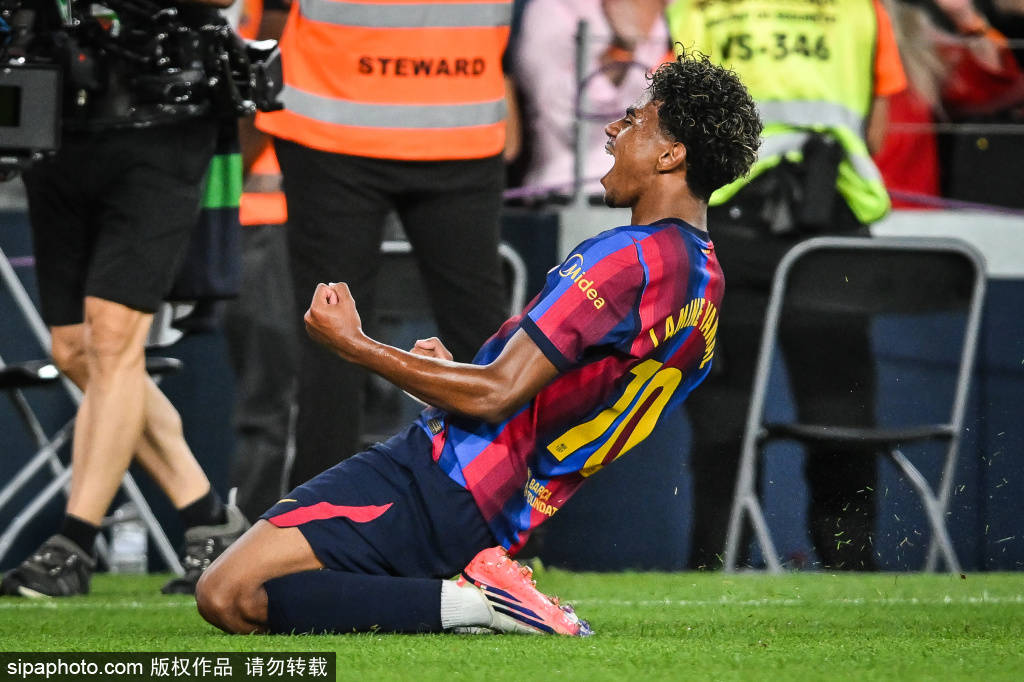西甲惊爆冷门！2-1加西亚闪电破门，佩德罗萨立功，巴列卡诺力克西班牙人