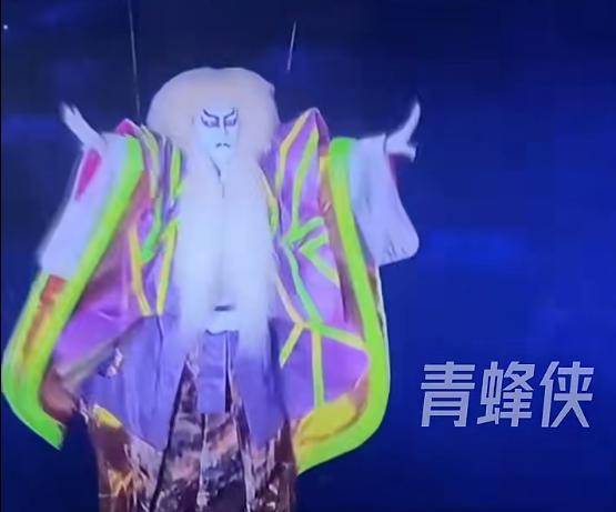 亚运会开幕式传统表演遭大量吐槽，有人直呼观感诡异，“分不清是体育盛会还是法事现场”；也有人认为是本土“传统美学”表达，方式较为小众