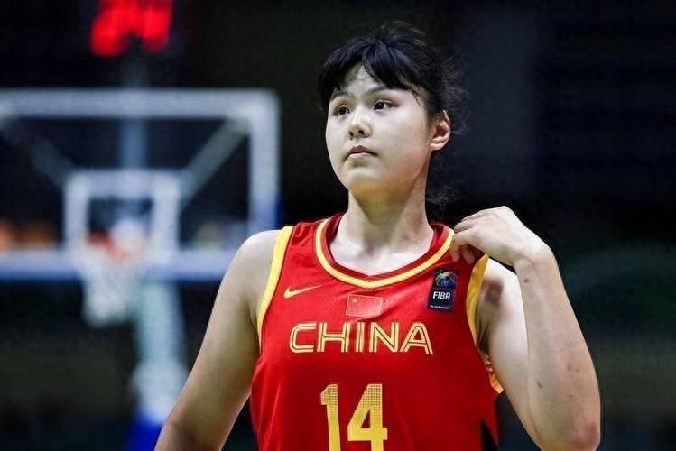 拒不躺平！李月汝官宣加盟，满档赛程要硬刚到底，宫鲁鸣心里有数