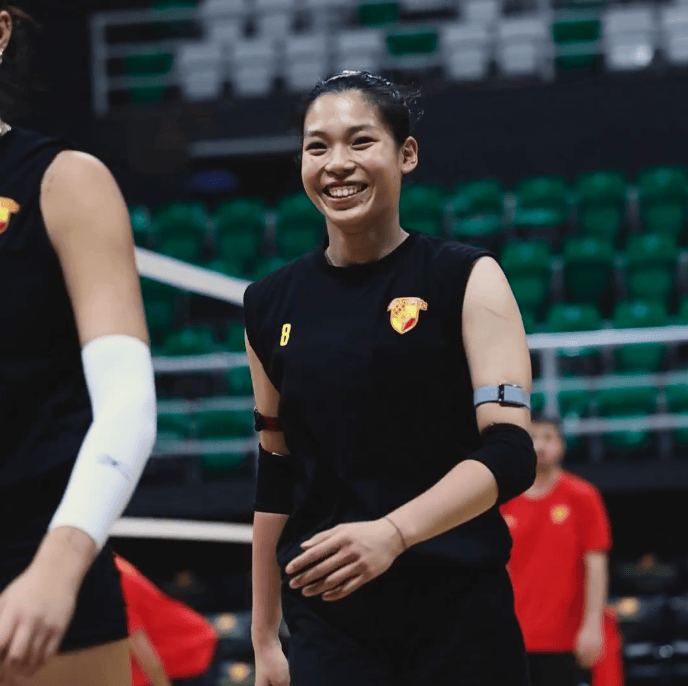 率队夺首胜之后 中国女排庄宇珊入选土超最佳阵容