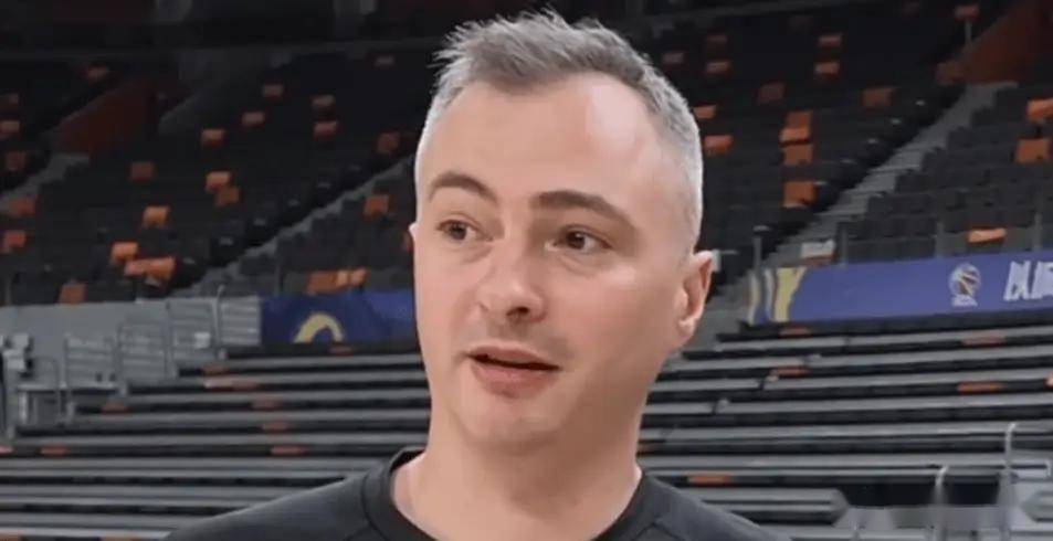 CBA前瞻:广东男篮主场迎战广厦,新帅首战承压