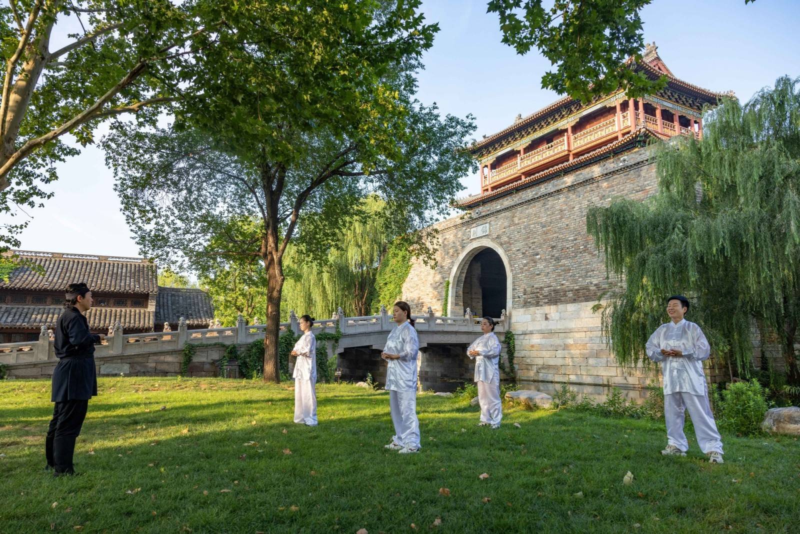 清照泉城・明水古城携手熹乐时光，打造乐龄文化艺术度假新体验(图2)