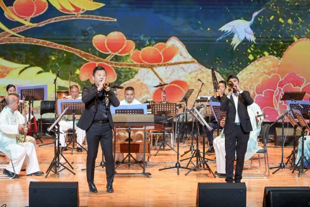 上海民乐团巡演喀什,丝路国风文化惠民进基层